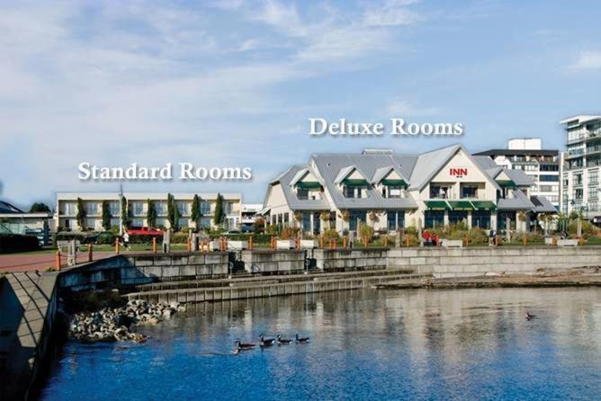 Sidney Waterfront Inn & Suites מראה חיצוני תמונה