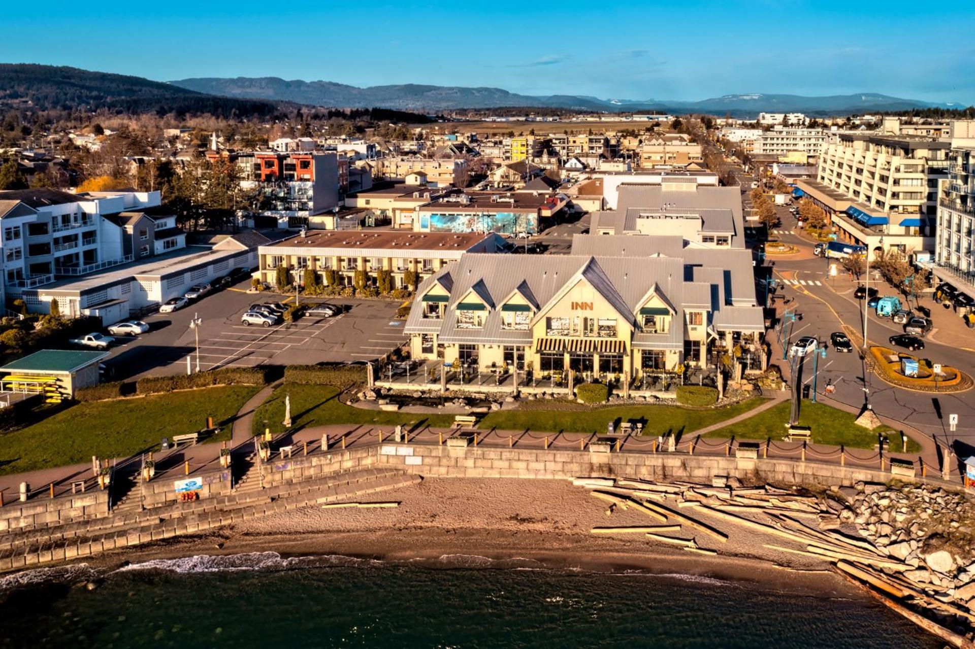 Sidney Waterfront Inn & Suites מראה חיצוני תמונה