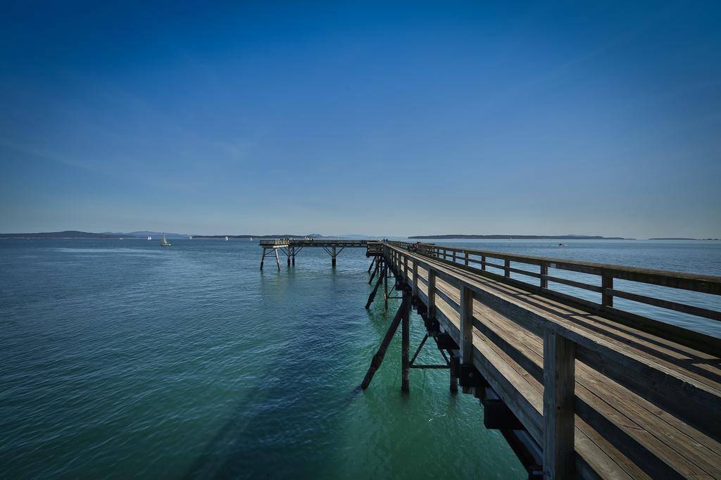 Sidney Waterfront Inn & Suites מראה חיצוני תמונה
